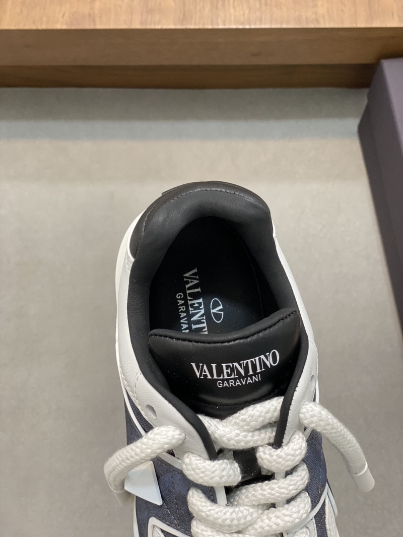 Valentino Sneakers